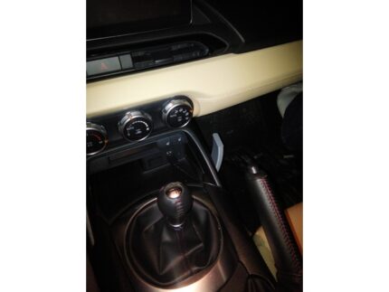 Роз'єм під підстаканник Mazda Miata MX-5