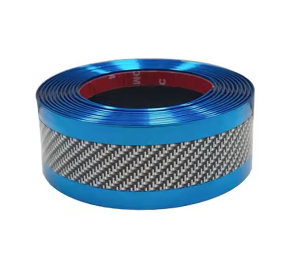 6778863079_molding-lenta-karbon.png
