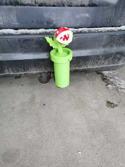Кришка буксирувального гака для автомобіля Mario Piranha