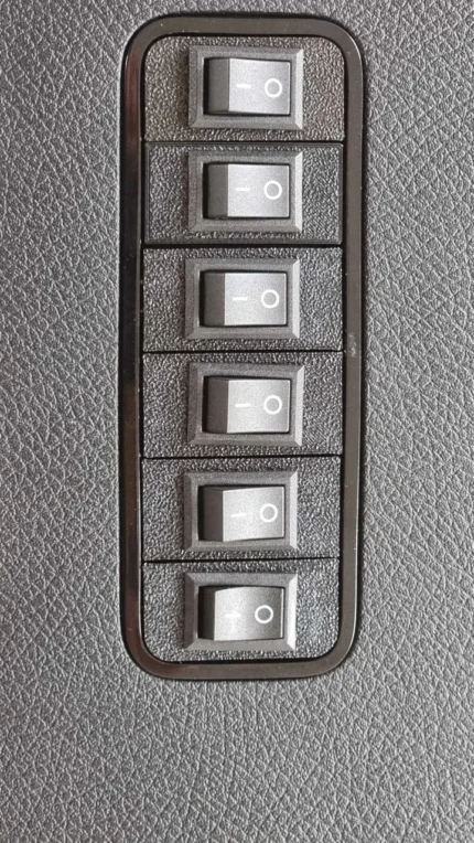 Кришка перемикача Mercedes 907 316 (2019)
