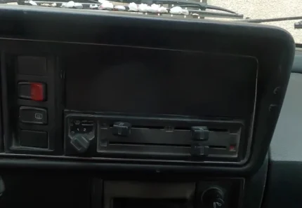 Кришка радіоприймача Volkswagen Golf MK1