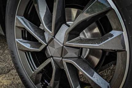 Мінімалістичний ковпак для Skoda Fabia, Octavia, Kodiaq, Karoq, Superb