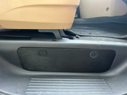 Кришка підніжки пасажира для Hyundai H1